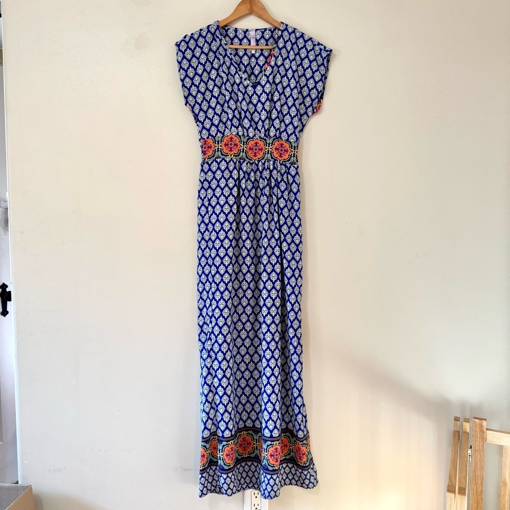 Alya Blue and White Patterned Maxi Dress Small